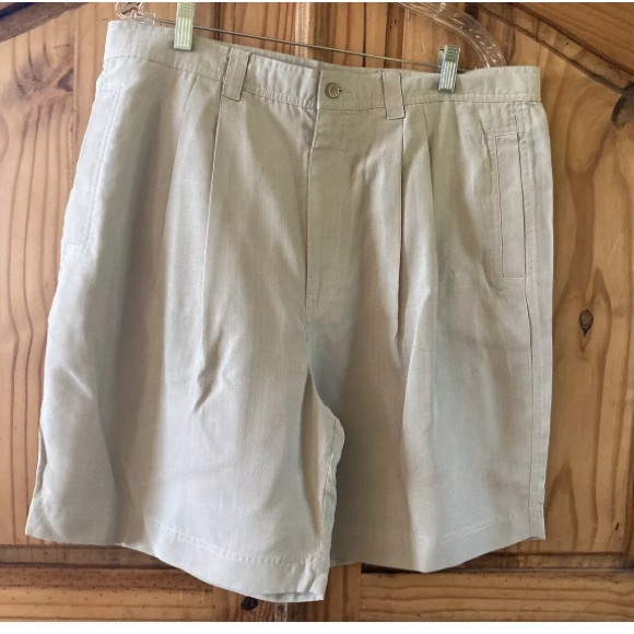 Men's North 44 Degrees light tan gray pleated front chino Bermuda shorts size 38 - Picture 1 of 10